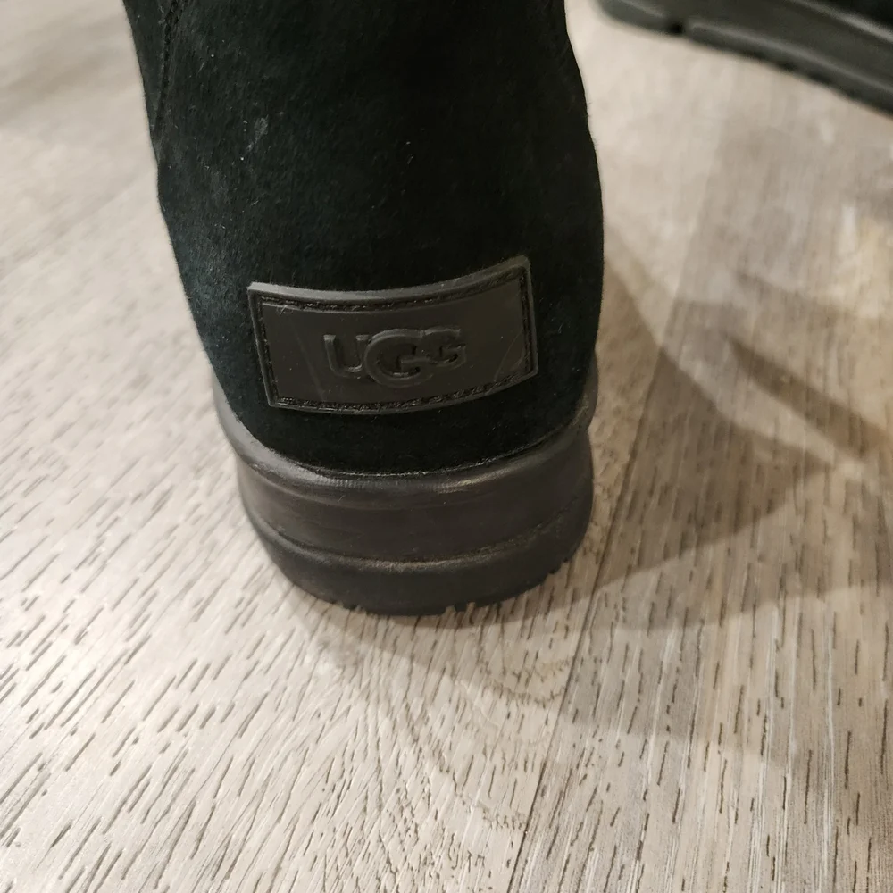 UGG winter snow